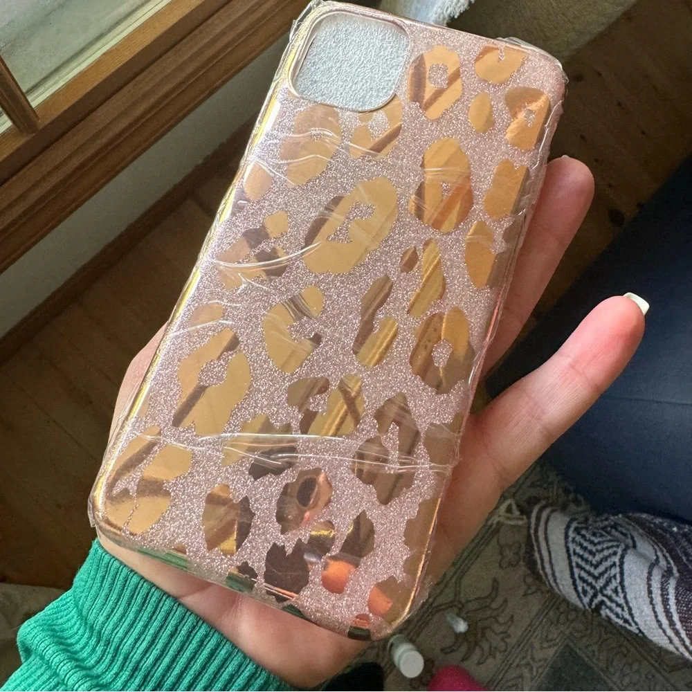 NWT Pink cheetah print iPhone 11 Pro Max phone case